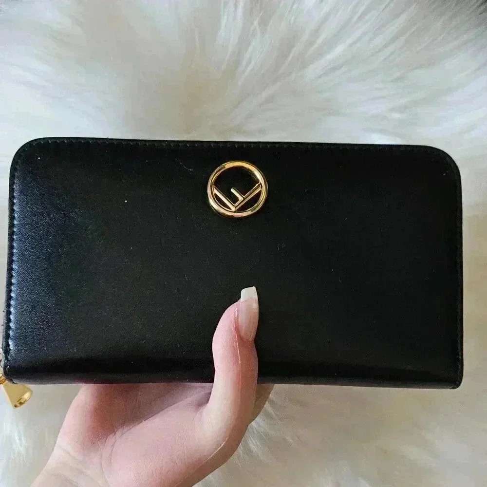 FENDI  Zip Around Black Wallet
